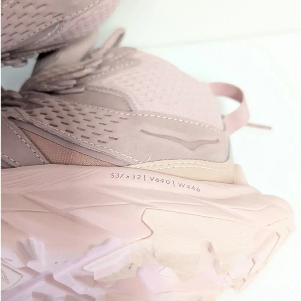 Hoka one one®